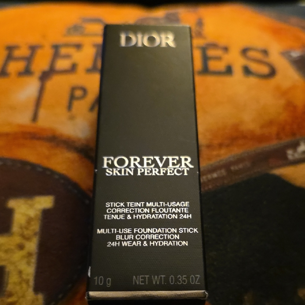 Dior Forever Skin Perfect Foundation Stick - Elegant Black